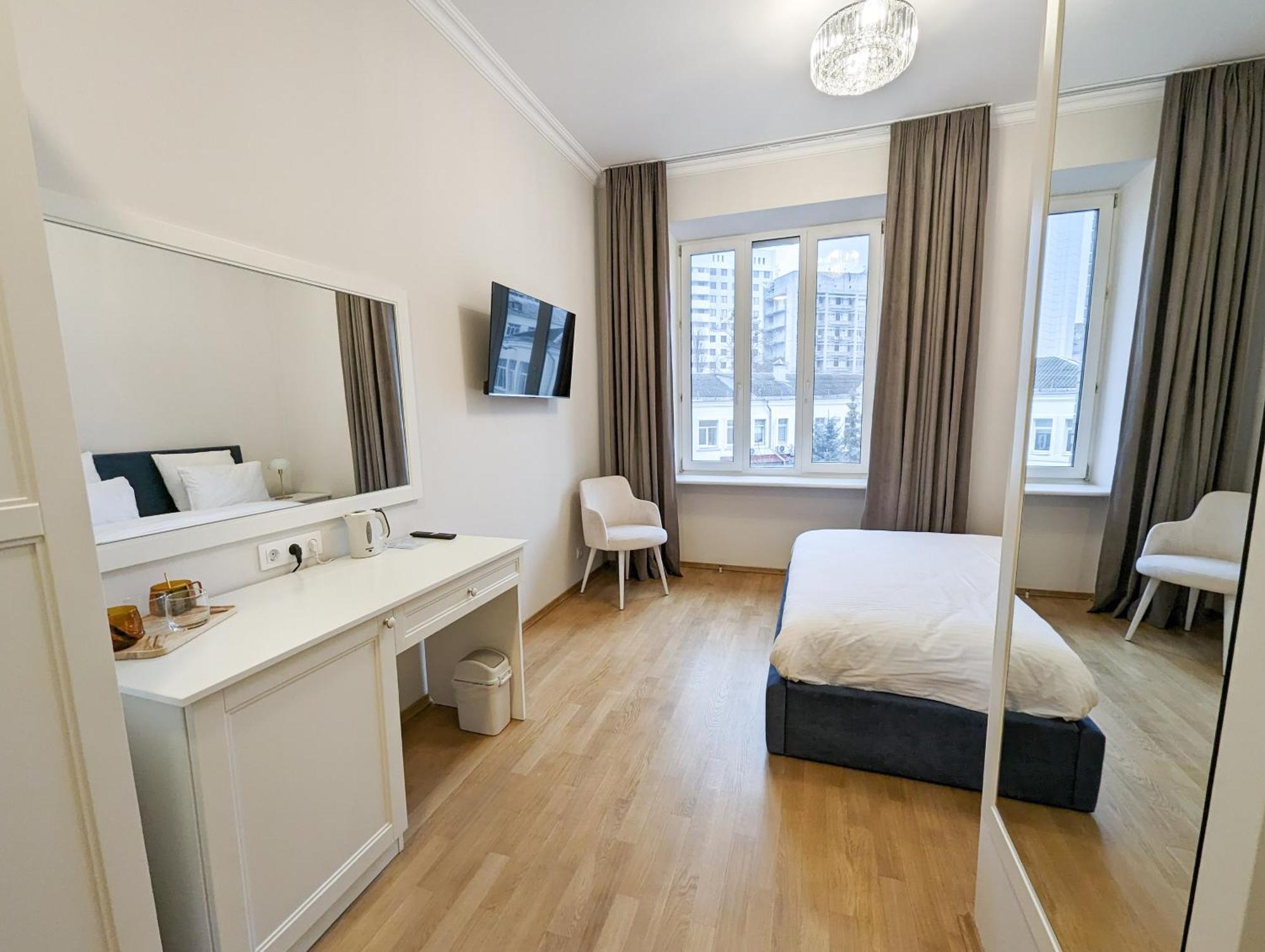 Kyiv Honchara Hotel מראה חיצוני תמונה