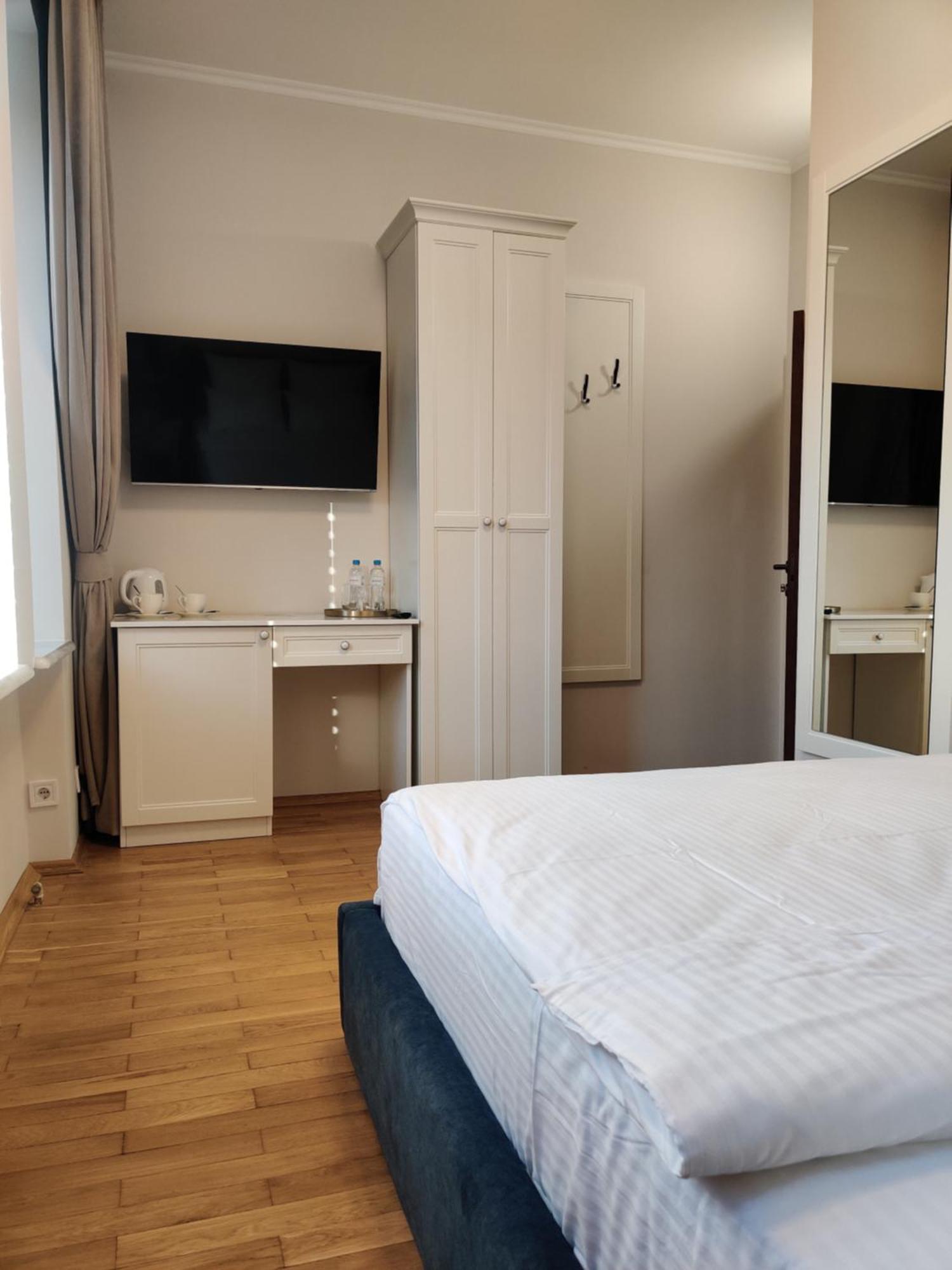 Kyiv Honchara Hotel מראה חיצוני תמונה