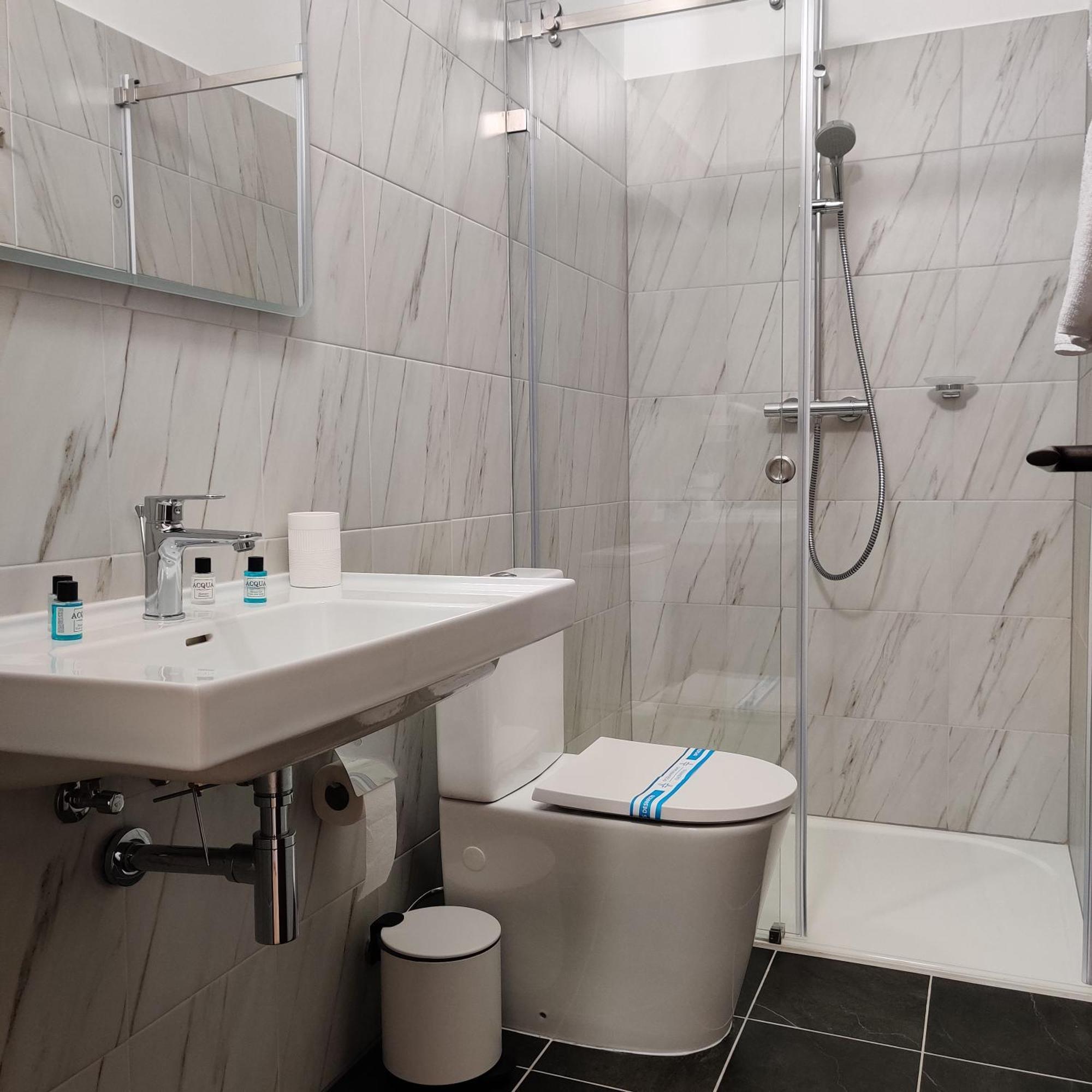 Kyiv Honchara Hotel מראה חיצוני תמונה